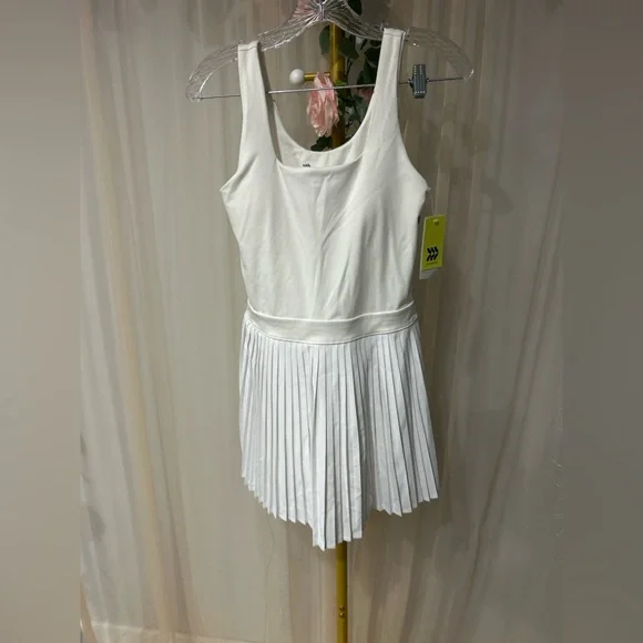All In Motion White Pleated Tennis Dress — Size S NWT Built-In Shorts - Picture 3 of 6